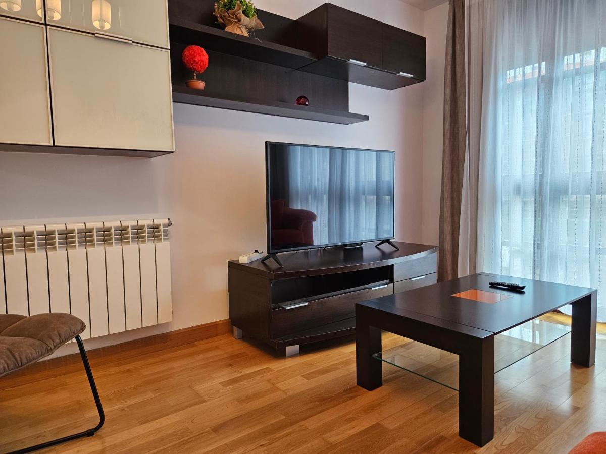 13B01 Apartamento Con Terraza Y Garaje Ribadesella Ngoại thất bức ảnh