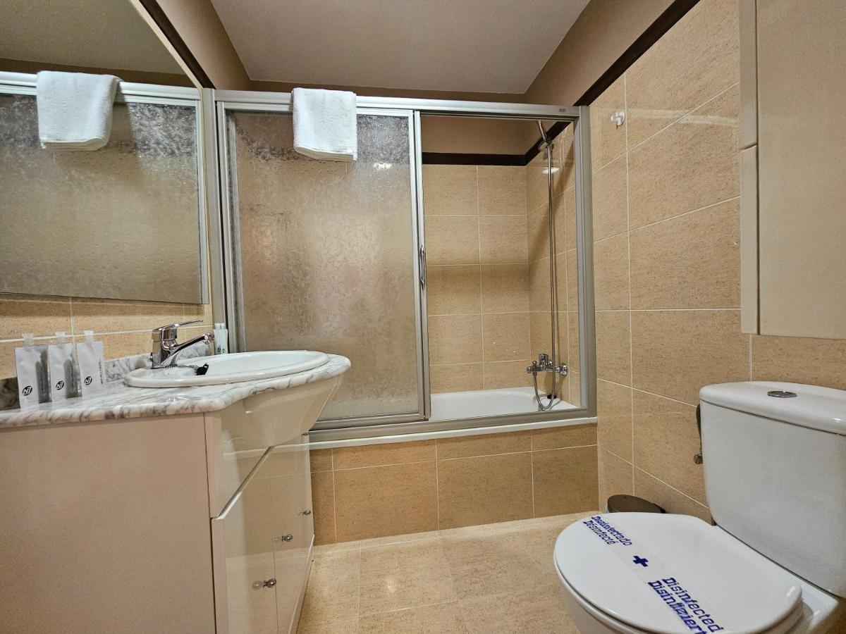 13B01 Apartamento Con Terraza Y Garaje Ribadesella Ngoại thất bức ảnh